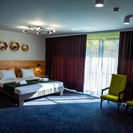 Institutul Muncii Hotel Chişinǎu Buitenkant foto